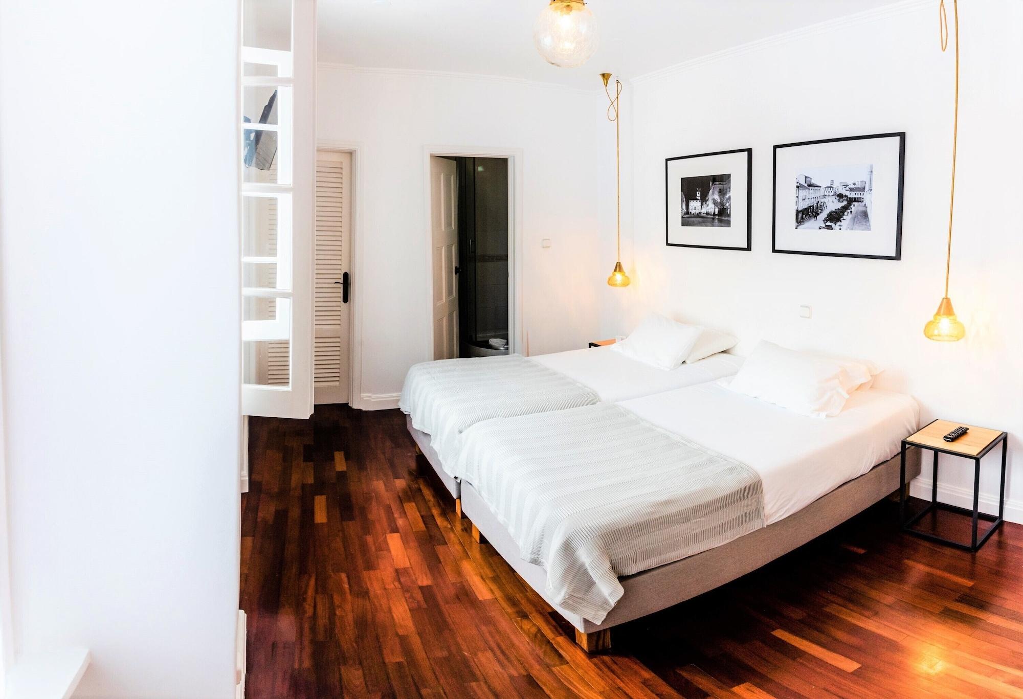 Comercial Boutique Guest House Ponta Delgada  Exterior photo